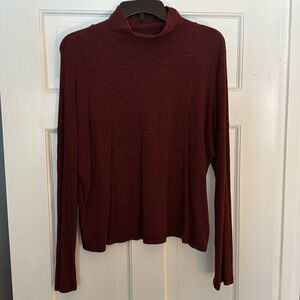 Everly burgundy mock neck light sweater size medium